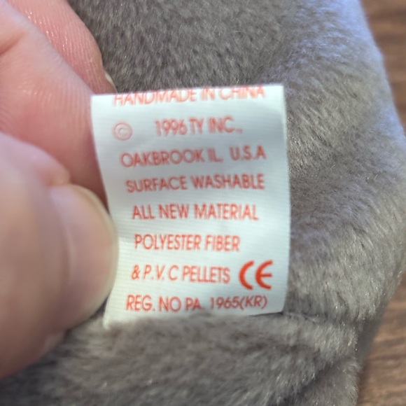 TY Beanie Babies Collection. 1996. Spike, the Gray and Brown Rhino Plush - Picture 8 of 11